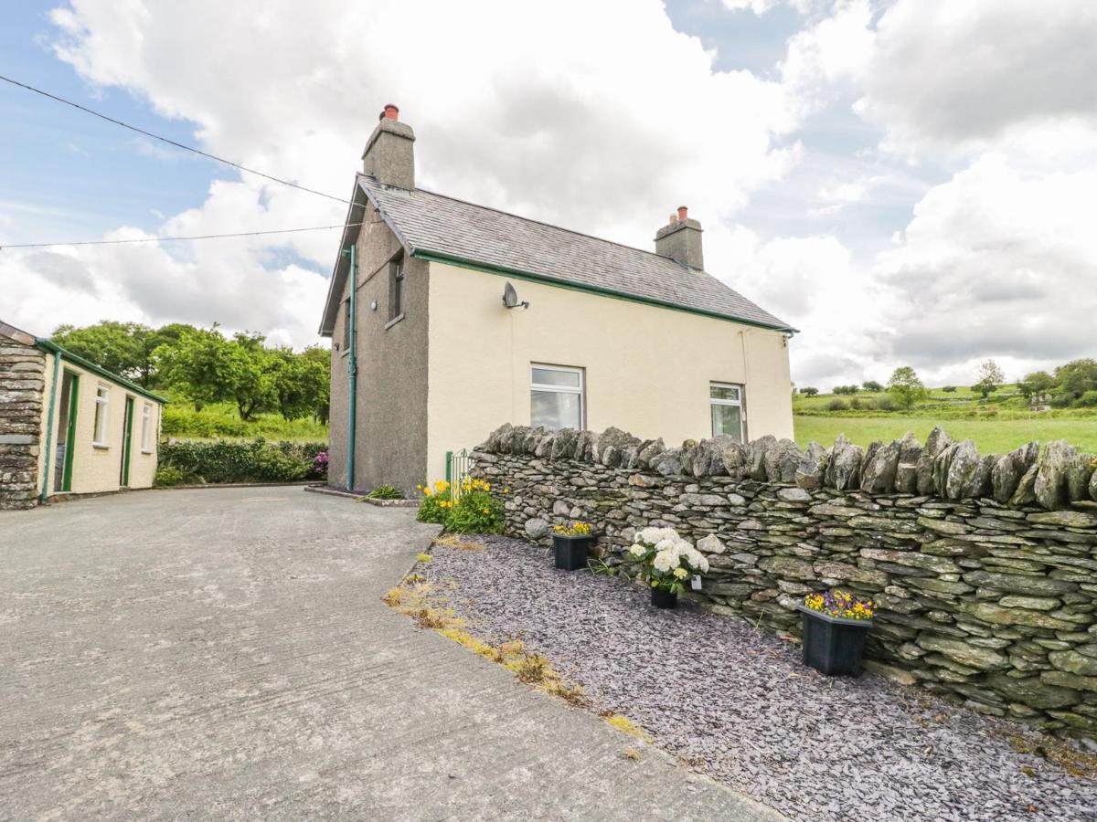 Penrhyddion Ucha Villa Capel Garmon Buitenkant foto