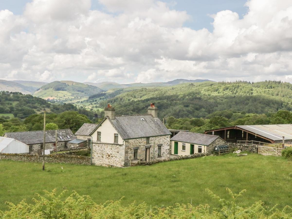 Penrhyddion Ucha Villa Capel Garmon Buitenkant foto